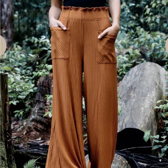 New Free People movement blissed out wide leg pants Medium...